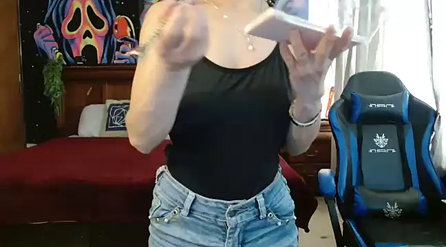 Snapshot of MINI_Petite chatting on January 2025 08:55:01 PM MINI Petite online show from January 2025 08:55:01 PM