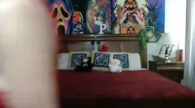 Snapshot of MINI_Petite chatting on February 2025 08:57:01 PM MINI Petite online show from February 2025 08:57:01 PM