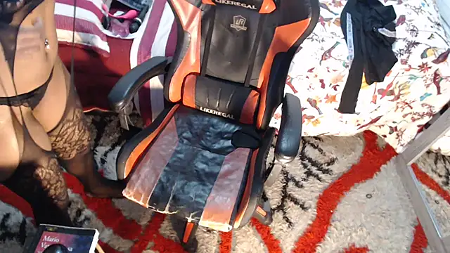 sexyjustin202 online show from November 2025 01:39:01 AM