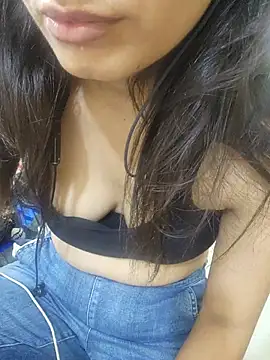 Snapshot of CuteSarikaLIVE chatting on July 2026 03:53:01 AM CuteSarikaLIVE online show from July 2026 03:53:01 AM