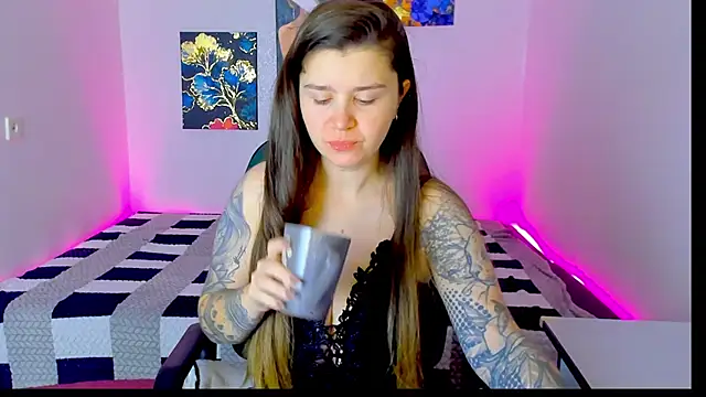 AmellyMilly online show from November 2025 04:17:01 PM