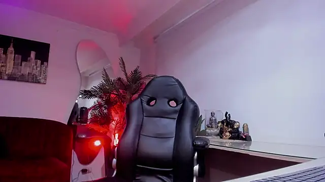 Meghan320 online show from March 2026 11:37:02 AM