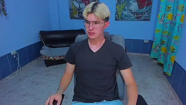 patrik 027 online show from November 2025 06:49:01 AM