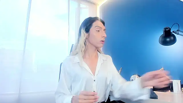 Snapshot of Victoria_Badgal_ chatting on November 2025 08:25:02 PM Victoria Badgal online show from November 2025 08:25:02 PM