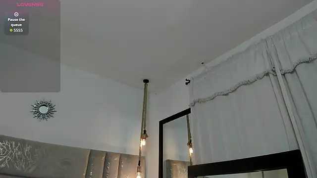 Snapshot of CeliWoods chatting on July 2026 11:05:02 AM CeliWoods online show from July 2026 11:05:02 AM