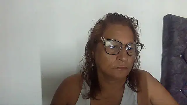 charrysexy1 online show from November 2025 01:43:02 PM