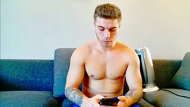 Elkafit28 online show from February 2025 11:13:01 AM