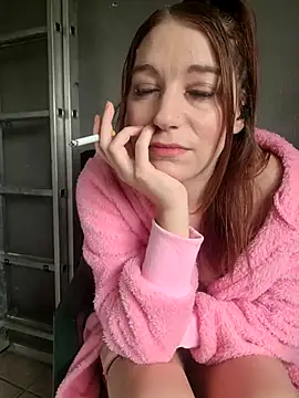 Snapshot of XLisaxx chatting on October 2025 07:18:02 AM XLisaxx online show from October 2025 07:18:02 AM