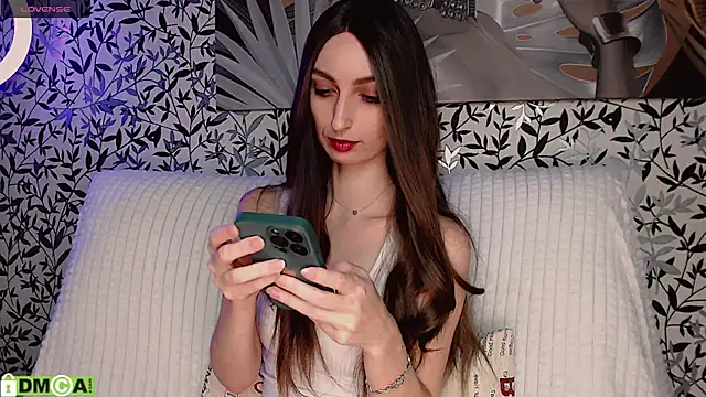  Amelle  online show from November 2025 03:34:01 PM