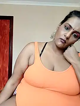 NWC4LYF online show from November 2025 08:41:01 AM