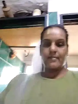 NWC4LYF online show from May 2026 09:18:02 AM