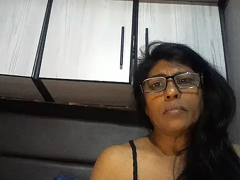 MsAttitude online show from October 2025 06:00:02 AM