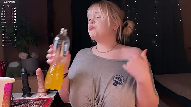 LisaLaas online show from February 2026 09:24:02 PM