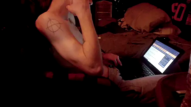 xxxTony999 online show from November 2025 11:37:02 PM