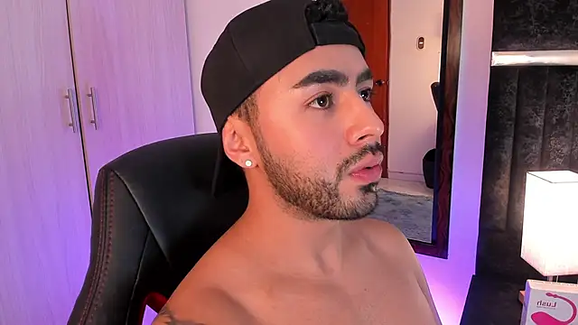 ItsMeEros online show from December 2024 12:45:02 AM