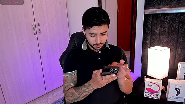 ItsMeEros online show from January 2025 08:47:01 PM