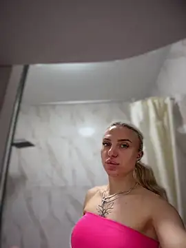 Snapshot of pinkstar_ chatting on May 2026 04:40:01 AM pinkstar online show from May 2026 04:40:01 AM
