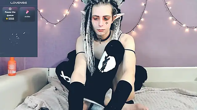 Littlepinkcat online show from February 2025 04:37:01 PM