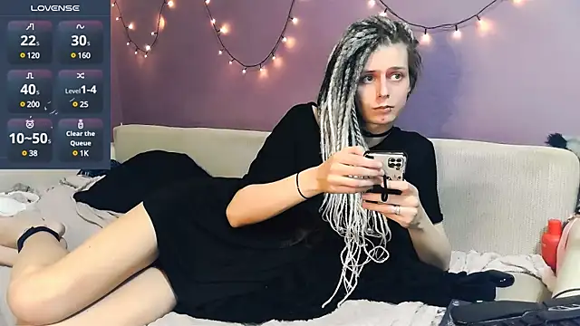 Littlepinkcat online show from March 2025 10:38:01 PM