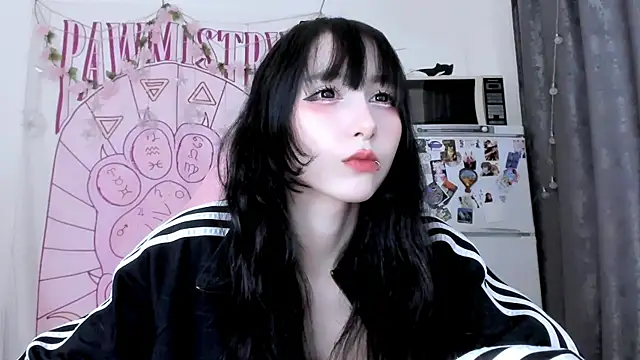 Snapshot of Holy420lolii chatting on May 2026 02:44:02 PM Holy420lolii online show from May 2026 02:44:02 PM