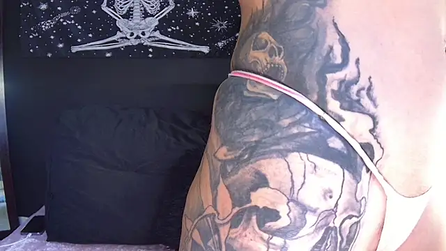 EvangelineCors online show from March 2025 06:55:01 PM