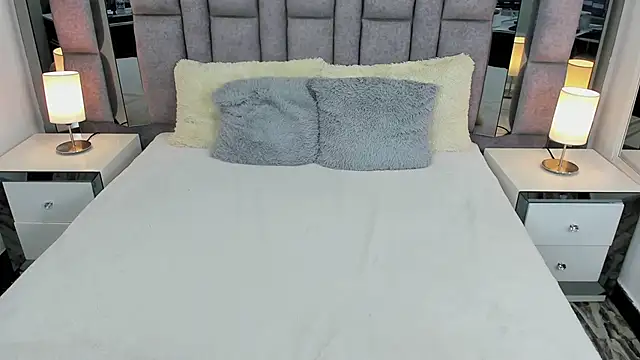 EMMAHILL1 online show from February 2025 07:18:02 PM