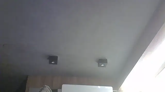 Skinny-Kitten online show from December 2025 05:06:02 PM