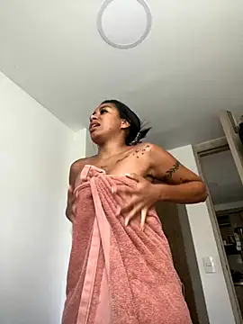 Snapshot of ATENEA_SEXXXY chatting on October 2025 12:28:02 PM ATENEA SEXXXY online show from October 2025 12:28:02 PM