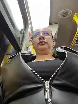 Abril Luv online show from March 2025 12:44:01 AM