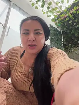 Abril Luv online show from March 2025 07:20:02 PM