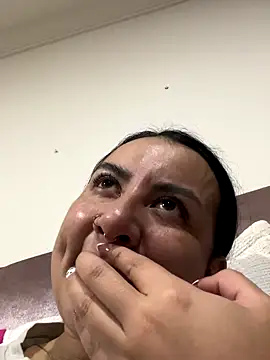 Abril Luv online show from September 2025 01:49:02 AM