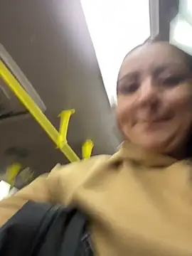 Abril Luv online show from October 2025 12:29:05 AM