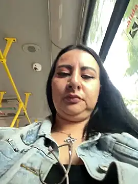 Snapshot of Abril_Luv chatting on April 2026 12:22:02 PM Abril Luv online show from April 2026 12:22:02 PM