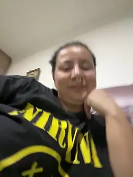 Snapshot of Abril_Luv chatting on May 2026 12:49:01 AM Abril Luv online show from May 2026 12:49:01 AM