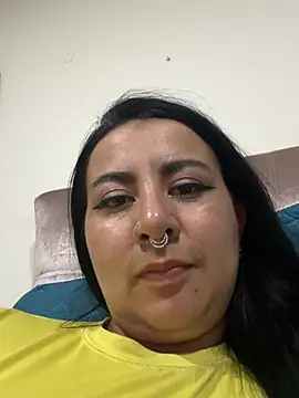 Snapshot of Abril_Luv chatting on June 2026 01:50:01 AM Abril Luv online show from June 2026 01:50:01 AM