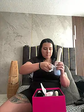Snapshot of Abril_Luv chatting on July 2026 01:03:01 PM Abril Luv online show from July 2026 01:03:01 PM