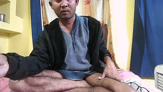 Snapshot of Cute_boy2000 chatting on December 2024 10:58:01 AM Cute boy2000 online show from December 2024 10:58:01 AM