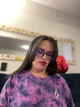 Snapshot of andra_rose chatting on February 2025 11:13:01 PM andra rose online show from February 2025 11:13:01 PM