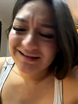 LuceroRm online show from December 2025 04:51:01 AM