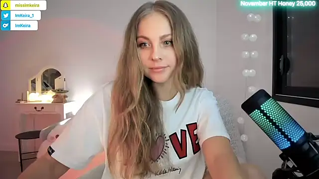 ImKeira online show from November 2025 07:13:01 PM