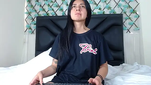 EmmaWilliamss online show from October 2025 03:41:01 PM