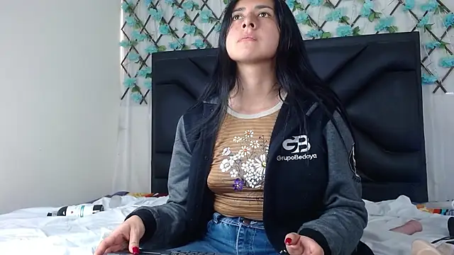 EmmaWilliamss online show from November 2025 03:14:02 PM