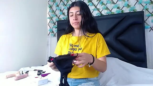 EmmaWilliamss online show from December 2025 03:51:01 PM