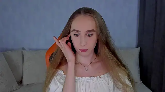 Snapshot of _mira_cle_ chatting on October 2025 10:47:02 PM mira cle online show from October 2025 10:47:02 PM