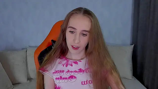 Snapshot of _mira_cle_ chatting on November 2025 11:37:02 PM mira cle online show from November 2025 11:37:02 PM