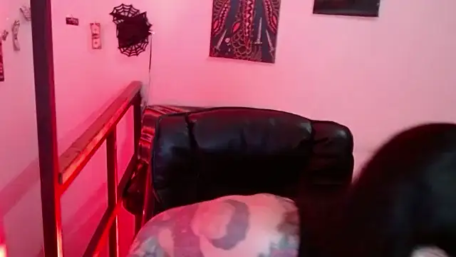 VampGirl1 online show from January 2025 11:43:02 AM