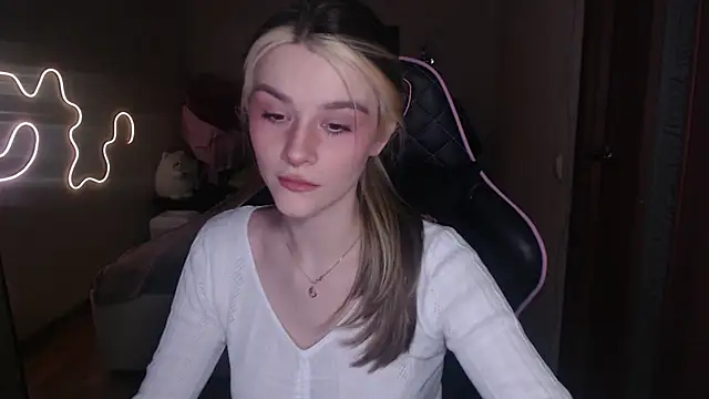 jeann elsaa online show from January 2025 12:58:02 AM