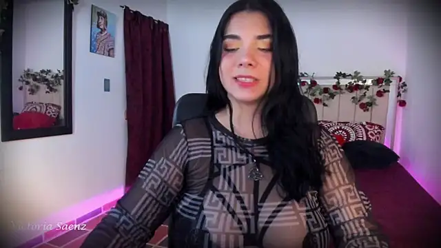victoriaasaenz  online show from February 2026 12:39:01 AM