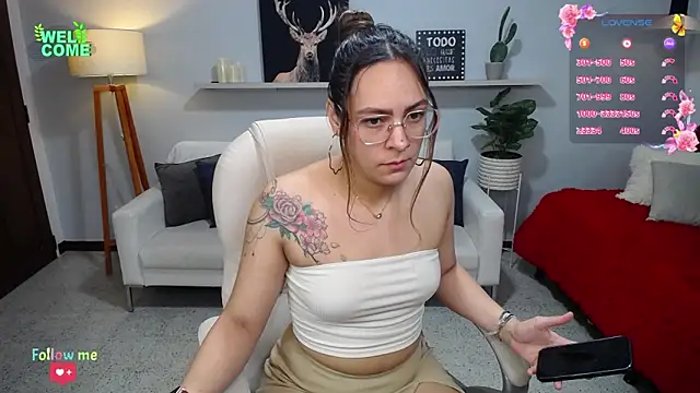 Bianca     online show from October 2025 11:27:02 PM