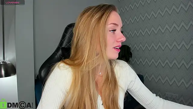 Barbie Lis online show from October 2025 12:55:01 AM